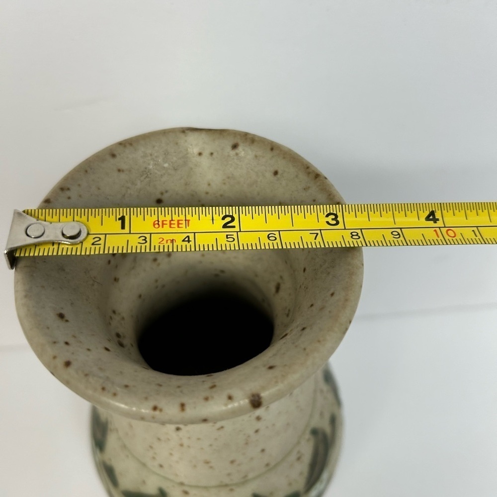 Vase/ pottery/ beautiful colors approx. 7”H by 3”/ please see pictures - Picture 5 of 6